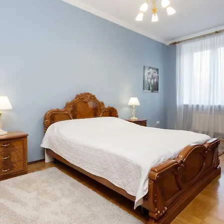 Central 3 Apartment *